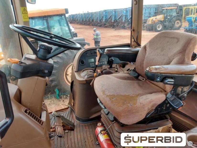 TRATOR DE PNEUS JOHN DEERE 7195J 4X4, ANO: 2013, SÉRIE: 1BM7195JVDH000572 (Ref: 1224)