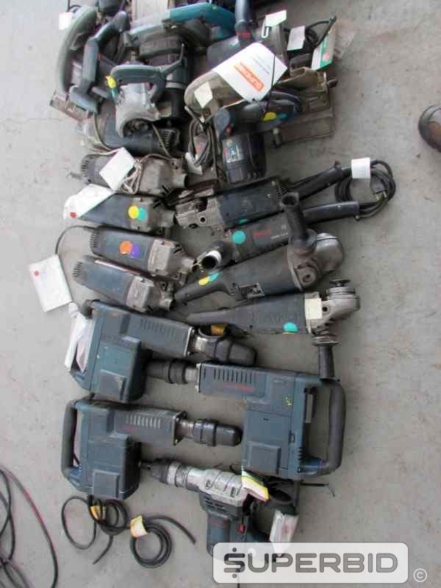 MARTELETE ELÉTRICO, SERRA CIRCULAR, PLAINA, LIXADEIRA, VIBRADOR DE CONCRETO E OUTROS, (30 PÇ.) (Ref.: JDO)