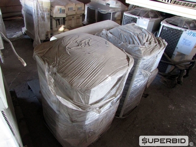 CONDENSADORES E EVAPORADORES DE AR TIPO SPLIT (APROX.: 47 PÇS). (Ref.: WMGJ_UM02)