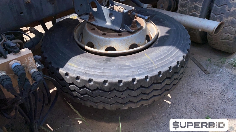 CAMINHÃO BASCULANTE VOLVO VM 330 6X4R, 2013/2013, Placa FINAL 8 (RJ), (Ref.: IBT)