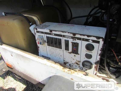 02 TORRES DE ILUMINAÇÃO Á DIESEL TEREX RL4000, POT.: 4-6 KW. (Ref.: JEQ)