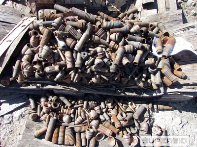 APROX. 600 KG DE SUCATA DE COBRE E OUTROS METAIS: BICOS ELETRODOS, BARRA DE COBRE, ENGATES, CANETAS DE CORTE E OUTROS (Ref.: WMGP_UM02)