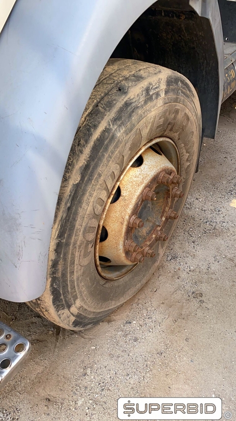 CAMINHÃO BASCULANTE VOLVO VM 330 6X4R, 2013/2013, Placa FINAL 6 (RJ), (Ref.: IBL)