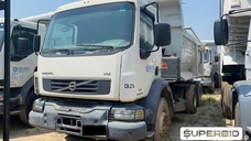 CAMINHÃO BASCULANTE  VOLVO VM 330 6X4R, 2013/2013, Placa FINAL 1 (RJ),  (Ref.: IBV)