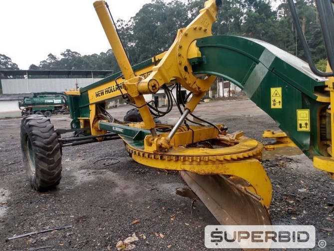 MOTONIVELADORA NEW HOLLAND RG-140, ANO: 2005, SÉRIE: NGAF00236 (Ref: RBB)