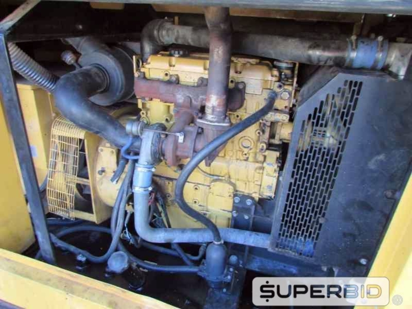 GRUPO GERADOR Á DIESEL OLYMPIAN GEP110-2 125 KVA, ANO: 2010. (Ref.: JBD)