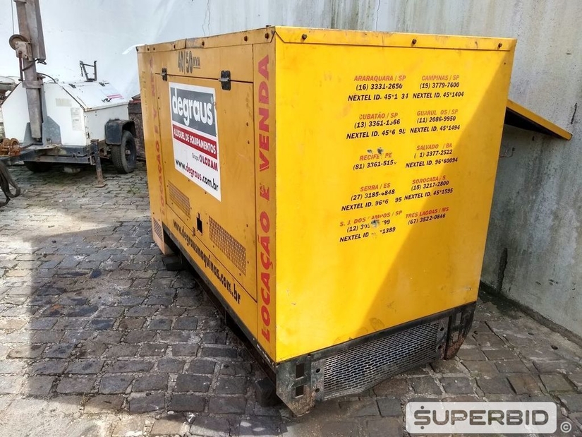 GRUPO GERADOR A DIESEL OLYMPIAN GEP447 SÉRIE:OLY00000TB4D03129 ANO: 2010 70KVA. (Ref.: SP)