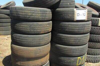 20 SUCATAS DE PNEUS MICHELIN 295/80 PARA REAPROVEITAMENTO. (Ref.: D-12)