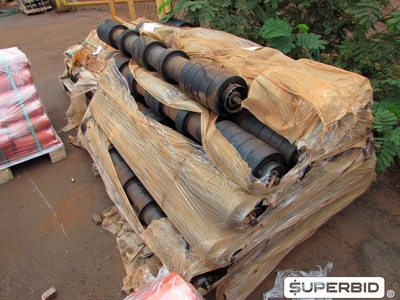 ROLETES, RASPADORES E TAMBOR CORREIA (APROX.: 120 PÇS). (Ref.: BF)