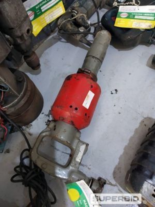 MOTOR VIBRADOR, MANGOTES MECÂNICO, ROMPEDORES DIVERSOS, MARTELETES ROMPEDORES E OUTROS (48 PÇS) (Ref.: RBC)