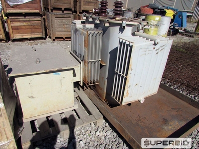 01 TRANSFORMADOR TRIFÁSICO Á ÓLEO ITAIPU POT.: 225 KVA e 01 TRANSFORMADOR Á SECO KIMARKI POT.: 15 KVA (Ref.: WMGR_UM02)