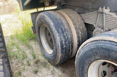 CAMINHÃO BASCULANTE VOLVO VM 330 6X4R, 2012/2012, Placa FINAL 1 (RJ), (Ref.: IBH)