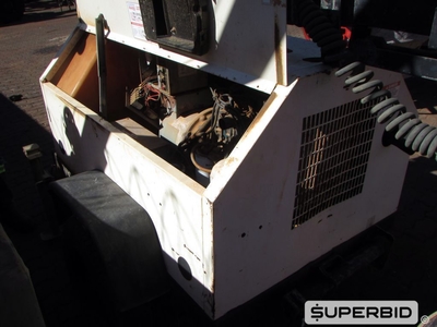 TORRE DE ILUMINACAO 4-6KW TEREX, MODELO: RL4000 (Ref.: PAL/ 20747195)