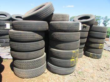 20 SUCATAS DE PNEUS 295/80 PARA REAPROVEITAMENTO (Ref.: D-02)