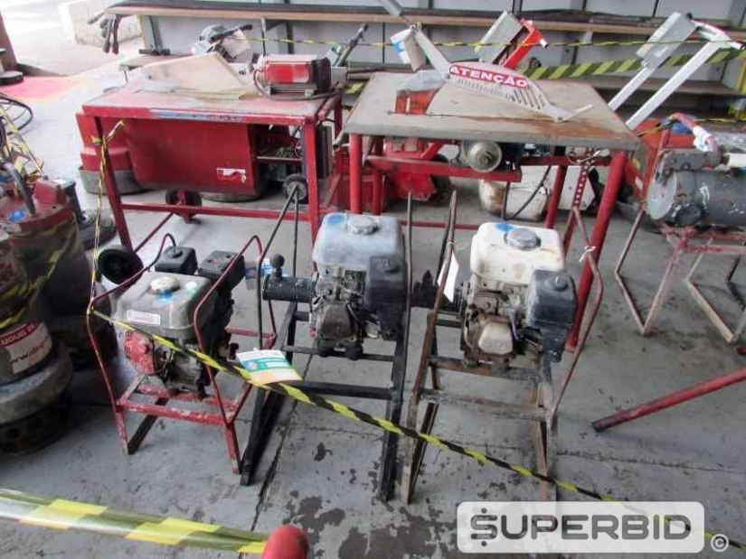 SERRA DE BANCADA, BOMBA CENTRIFUGA, CURVADOURA DE TUBOS E MOTOR DE ACIONAMENTO Á GASOLINA, (10 PÇ.) (Ref.: JCT)