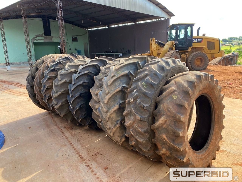 03 PNEUS 16/9-30, 01 PNEU 18/4-30, 03 PNEUS 13/6-38, 01 PNEU 18/4-36, 01 PNEU 14/9-26