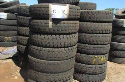 30 SUCATAS DE PNEUS 1000R20 SEM RECAPE (Ref.: D-16)