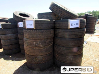 20 SUCATAS DE PNEUS 295/80 PARA REAPROVEITAMENTO (Ref.: D-18)