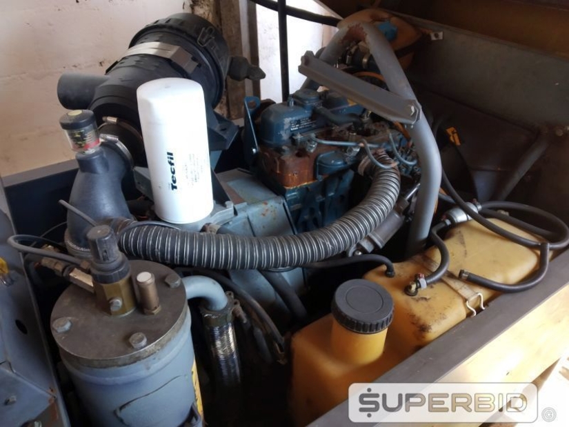 02 COMPRESSORES ATLAS COPCO XAS 47 (Ref.: RBK)