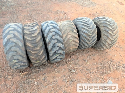 03 PNEUS 12,5/80-18, 03 PNEUS 400/60-15