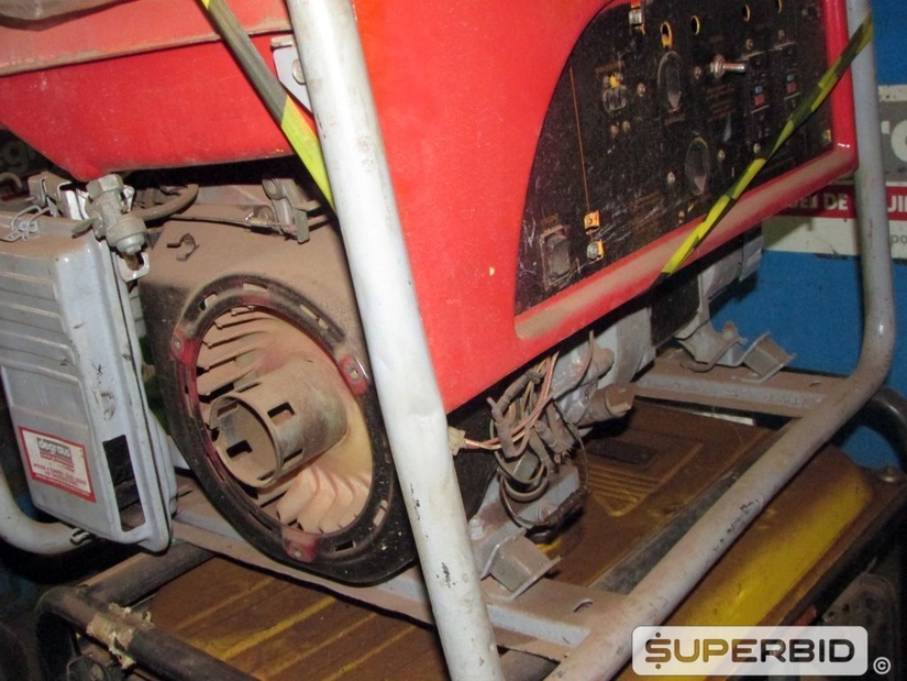 02 GERADORES Á GASOLINA 7KVA E 01 INVERSORA DE SOLDA POWERMAS 1400 (Ref.: PDE)