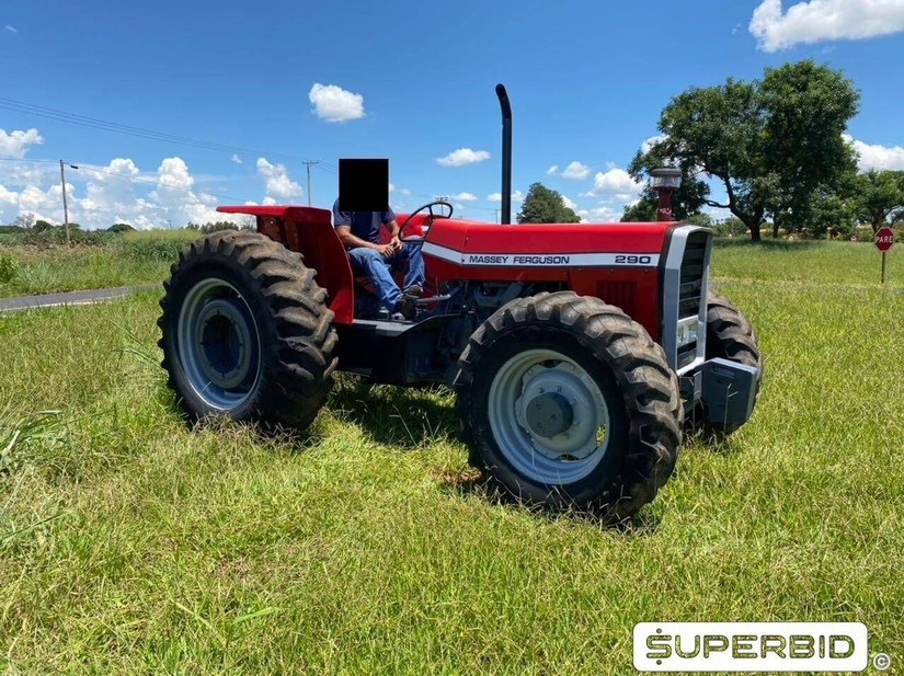 TRATOR AGRÍCOLA MASSEY FERGUSON 290, SÉRIE: LJ8719B295051S (Ref: 4)