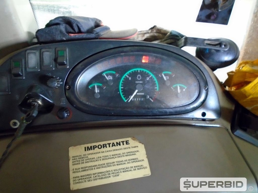 RETROESCAVADEIRA CASE 580M 4X4, ANO: 2011, CAP: CAÇAMBA: 1M3., SÉRIE: HBZN580MVBAH01498 (Ref: SBQ / TP18853)