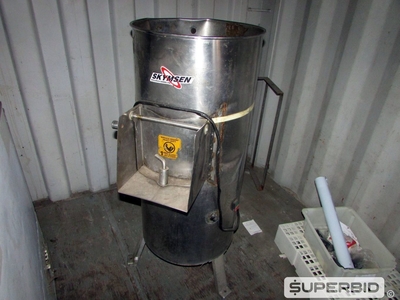 02 FREEZERS HORIZONTAIS e 01 DESCASCADOR DE LEGUMES (Ref.: WMGB_UM02)