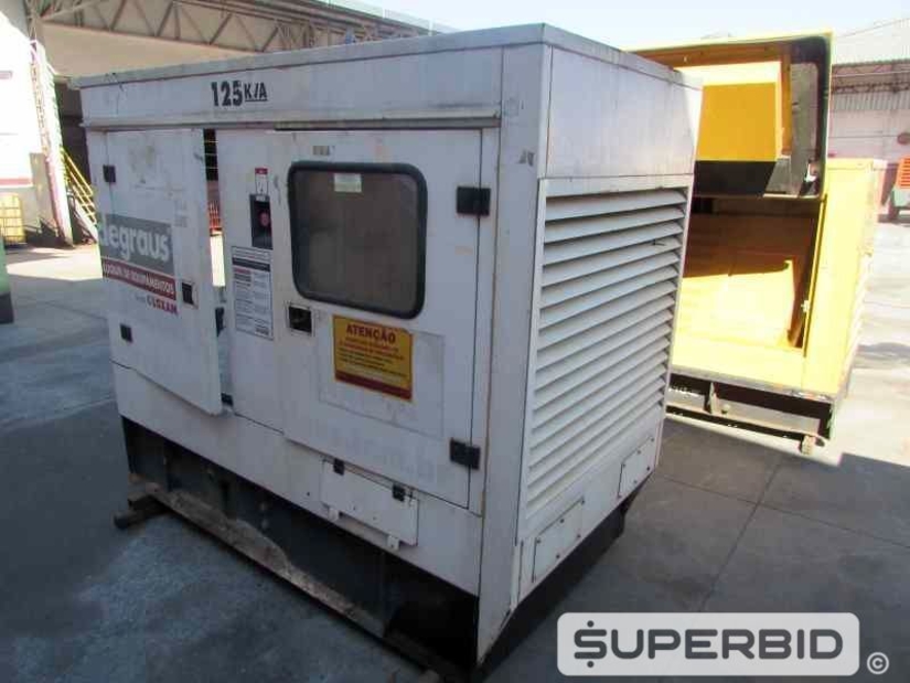 SUCATA DE GRUPO GERADOR Á DIESEL MAQUIGERAL 125 KVA, ANO: 2011. (Ref.: JBF)