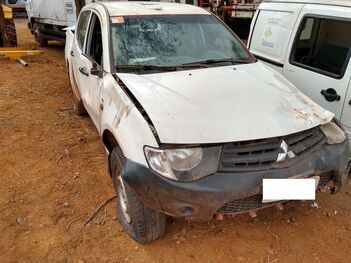 MITSUBISHI L200 TRITON GL D 3.2 (BATIDO), 2017/2018, Placa FINAL 2 (MG), (Ref.: SCG)