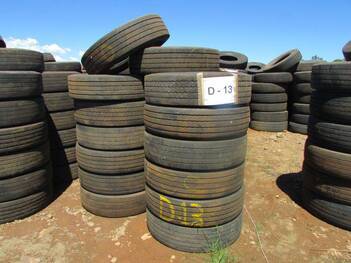20 SUCATAS DE PNEUS 275/80 PARA REAPROVEITAMENTO (Ref.: D-13)