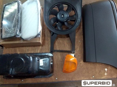 APROXIMADAMENTE 773 MATERIAIS DIVERSOS PARA VEÍCULOS