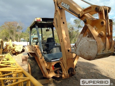 RETROESCAVADEIRA CASE 580M 4X4, ANO: 2010, CAP: CAÇAMBA: 1M3., SÉRIE: NAAH23718 (Ref: SBN / TP14706)