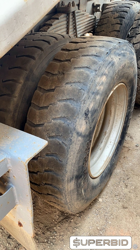 CAMINHÃO BASCULANTE VOLVO VM 330 6X4R, 2013/2013, Placa FINAL 6 (RJ), (Ref.: IBL)