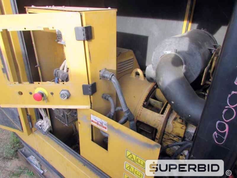 GRUPO GERADOR Á DIESEL OLYMPIAN GEP 165-3 150 KVA, (Ref.: JDZ)