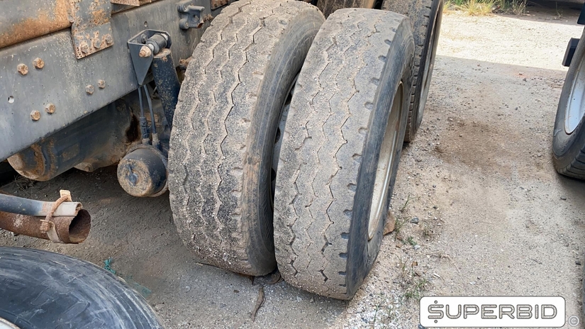 CAMINHÃO BASCULANTE VOLVO VM 330 6X4R, 2013/2013, Placa FINAL 6 (RJ), (Ref.: IBJ)