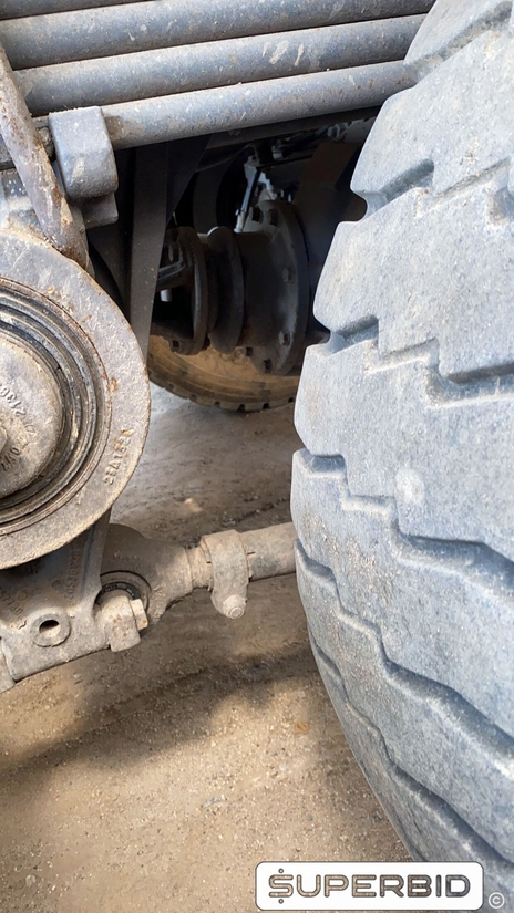 CAMINHÃO BASCULANTE  VOLVO VM 330 6X4R, 2013/2013, Placa FINAL 7 (RJ),  (Ref.: IBK)