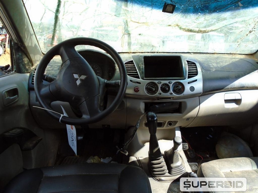 MITSUBISHI L200 TRITON GLX D 3.2 (BATIDO), 2015/2016, Placa FINAL 5 (MG), (Ref.: SAS)