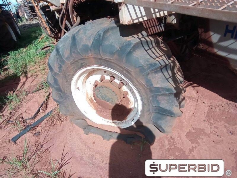 SUCATA DE PLANTADEIRA DE CANA TROPICANA PCA HY 6x6, ANO: NÃO VISUALIZADO, SÉRIE: 08/HY6X60013 (Ref: 28)