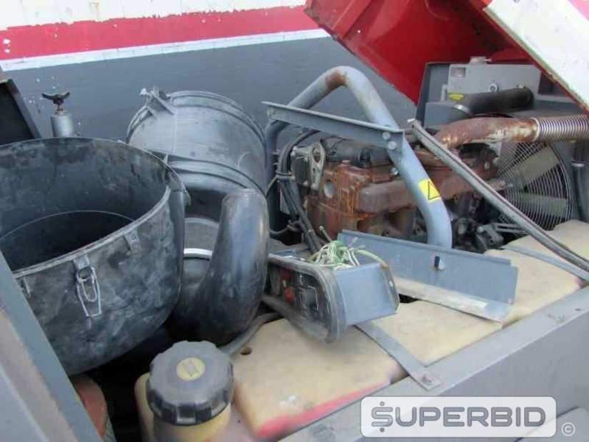 COMPRESSOR DE AR ATLAS COPCO XAS 137 280PCM-7B, ANO: 2013 (Ref.: JBK)
