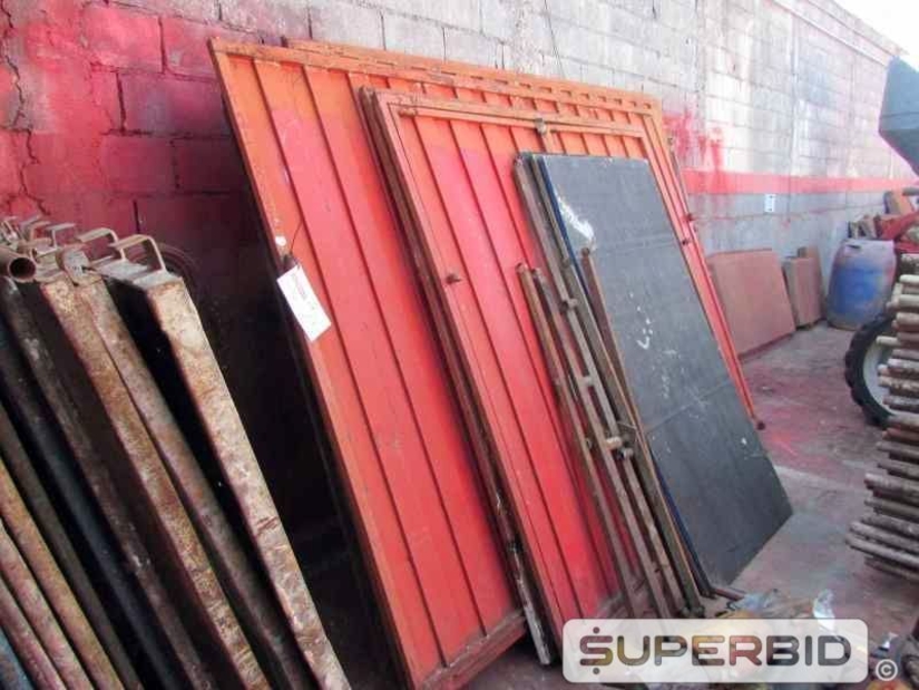 02 CONTAINERS DESMONTADOS EM AÇO PARA CANTEIRO DE OBRAS. (Ref.: JAC)