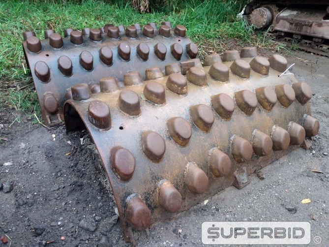 CAPA ROLO COMPACTADOR PÉ DE CARNEIRO, DIM: 1670 X 1080 MM (Ref.: RBN)