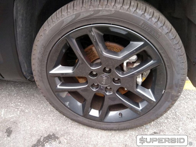 Jeep Renegade Limited 1.8 16V, 2019/2020, Cinza antique metálico, Flex, 6.017 KM, Câmbio Automático, Kit Multimídia "7" completo , Sensor de ré, Bancos em Couro, IPVA 2021 pago, Veículo com garantia de fábrica, Laudo cautelar aprovado.