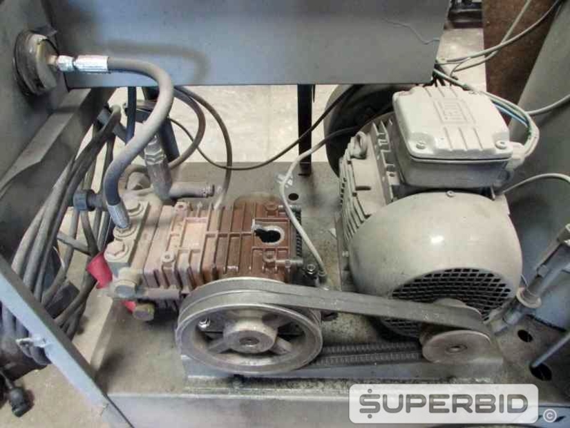 SUCATA DE LAVADORA DE ALTA PRESSÃO KARCH HD 5/12C, CAP.: 110-150 BAR E LAVADORA ÁGUA QUENTE KARCH HDS 12/15 (Ref.: JAM)