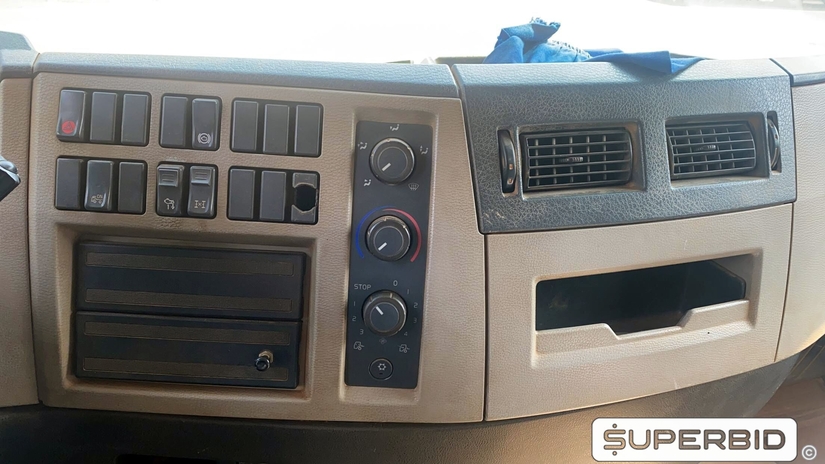 CAMINHÃO BASCULANTE VOLVO VM 330 6X4R, 2013/2013, Placa FINAL 9 (RJ), (Ref.: IBG)