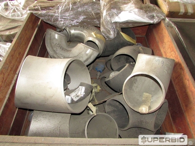 FLANGES, CURVAS, PINOS E OUTROS (APROX.: 58 PÇS). (Ref.: WMFH_UM02)