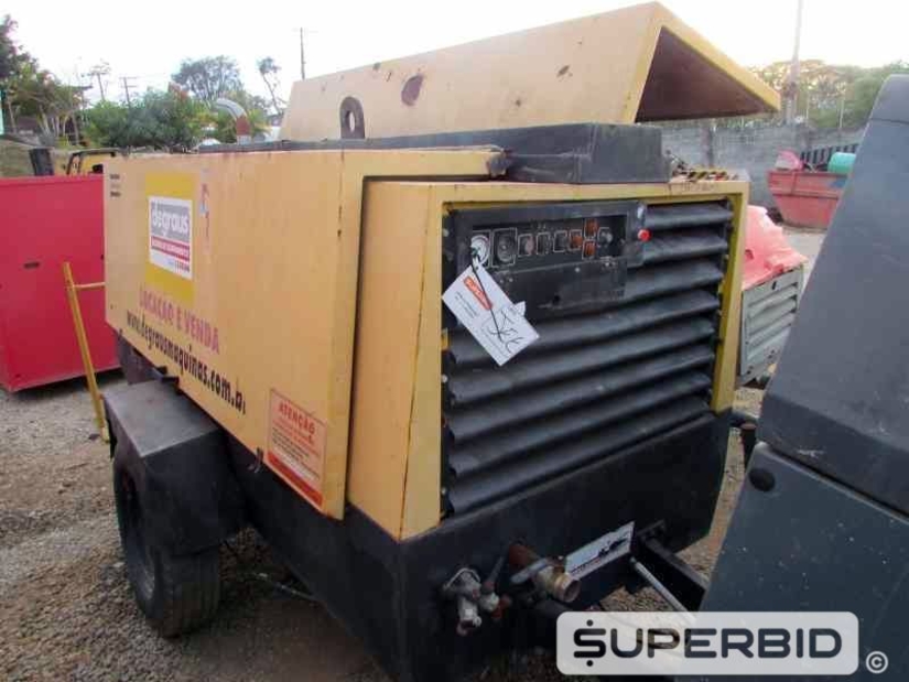 COMPRESSOR DE AR ATLAS COPCO XAS 136 280PCM-7B. . (Ref.: JEE)