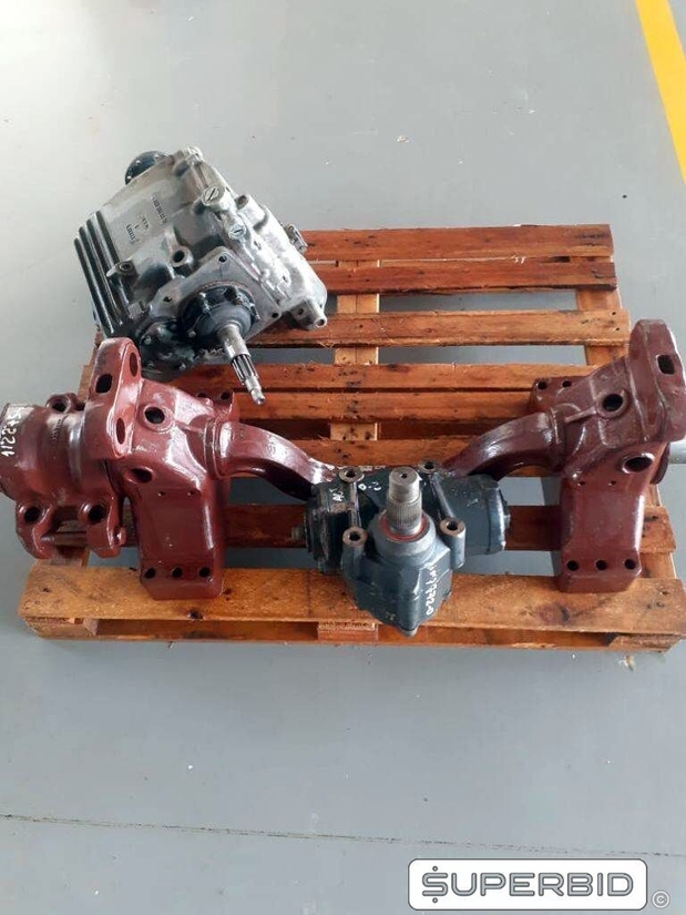 PEÇAS MECÂNICA PARA CAMINHÕES: REGULADORES, ENGATES, CRUZETA, UNIDADE INJETORA, VÁLVULA, ENGRENAGENS E OUTROS, (73 PÇ.) (Ref.: JH)