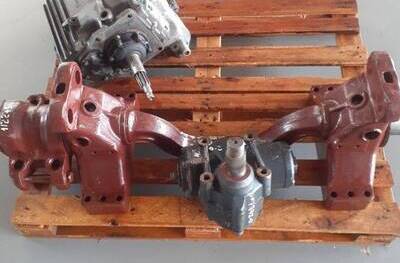 PEÇAS MECÂNICA PARA CAMINHÕES: REGULADORES, ENGATES, CRUZETA, UNIDADE INJETORA, VÁLVULA, ENGRENAGENS E OUTROS, (73 PÇ.) (Ref.: JH)