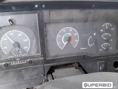 CAMINHÃO VOLVO VM 210 4X2R, 2011/2011, Placa FINAL 9 (SP),